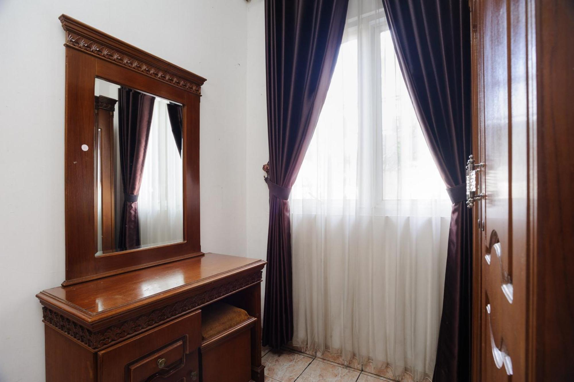 Reddoorz Syariah Near Aeon Mall Tanjung Barat Jacarta Exterior foto