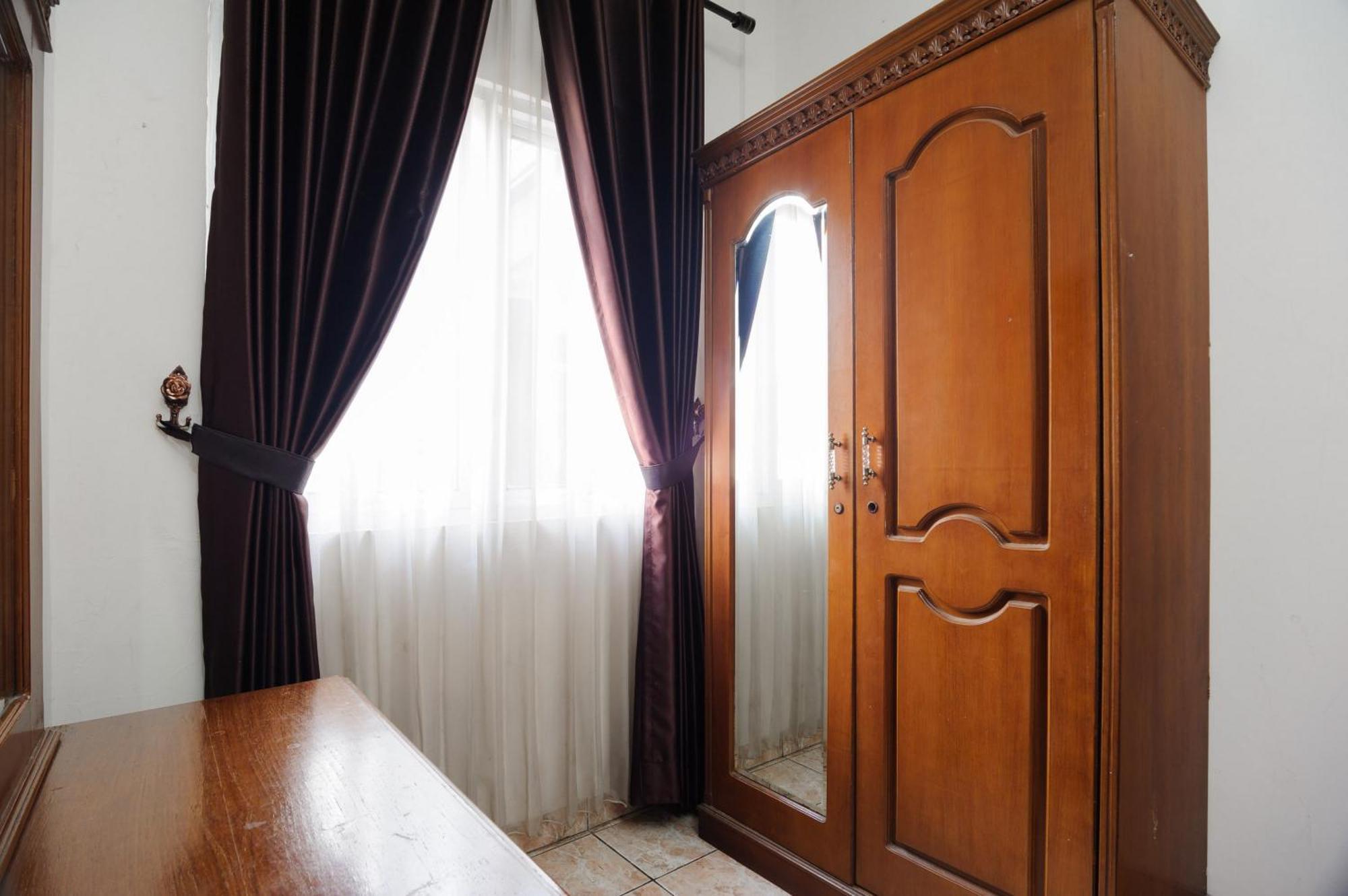 Reddoorz Syariah Near Aeon Mall Tanjung Barat Jacarta Exterior foto