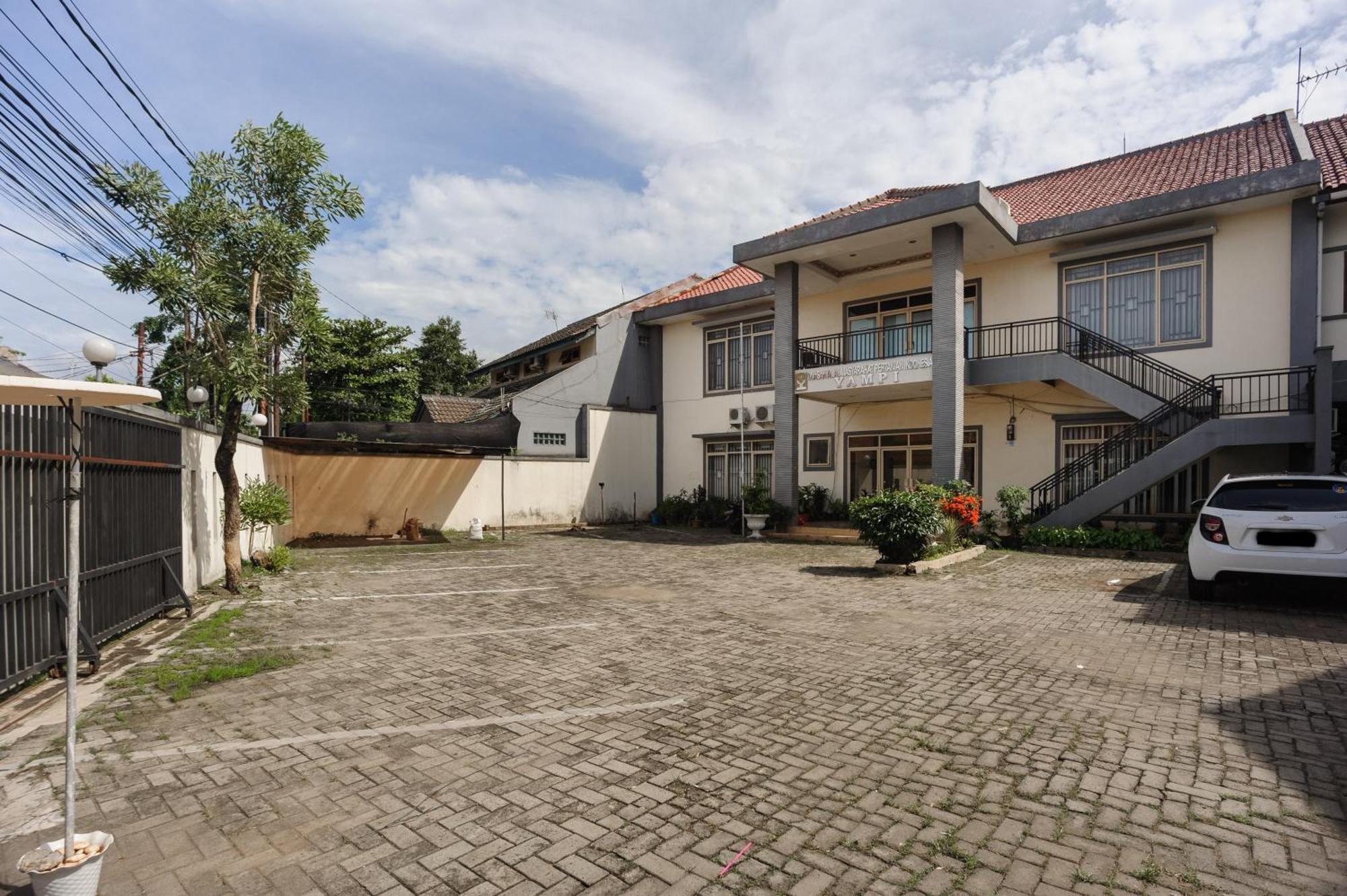 Reddoorz Syariah Near Aeon Mall Tanjung Barat Jacarta Exterior foto